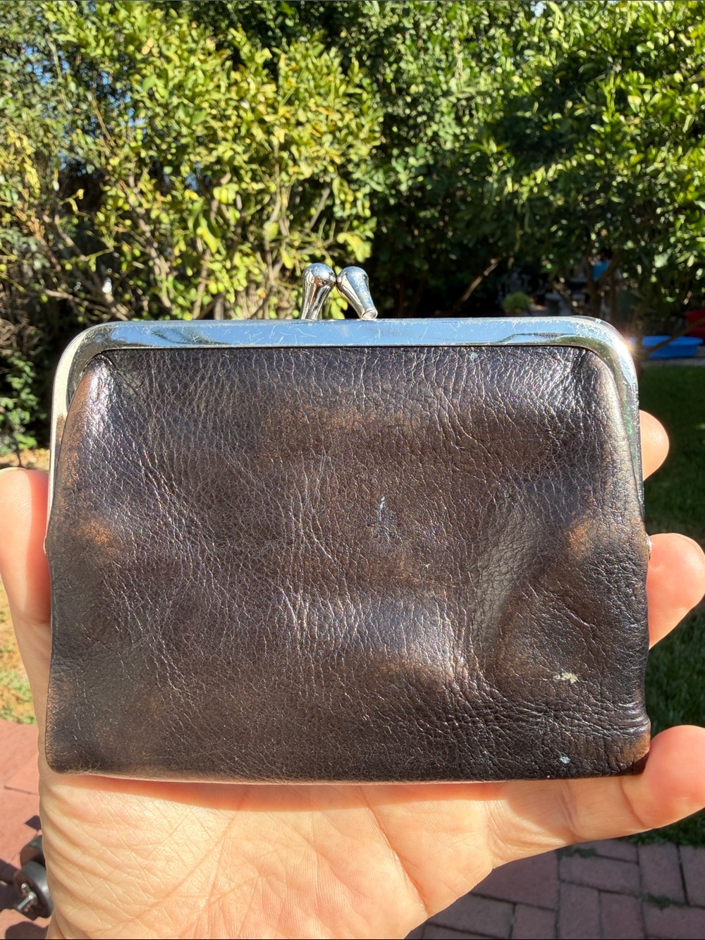 Vintage HOBO INTERNATIONAL Compact Kisslock Leather Wallet